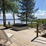 Cute With Sauna By The Sea Oulu