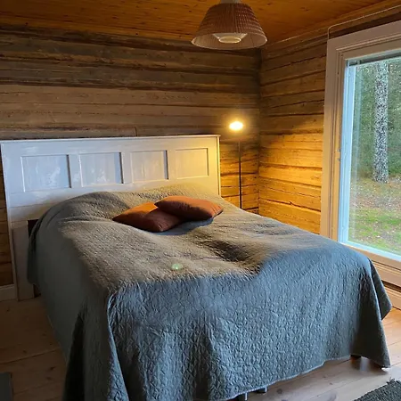 Metsäpirtti Merenrannalla * Uleåborg