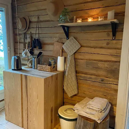 Metsäpirtti Merenrannalla * Uleåborg