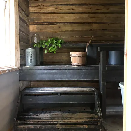 Alpstuga Metsäpirtti Merenrannalla Uleåborg