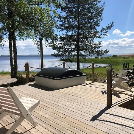 Cute With Sauna By The Sea Oulu