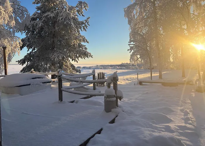 בקתה Metsaepirtti Merenrannalla *